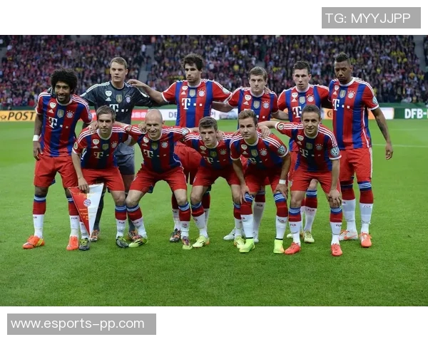 德国杯法鹰对阵多特首发阵容揭晓堂安律格策领衔小贝林阿德耶米出战